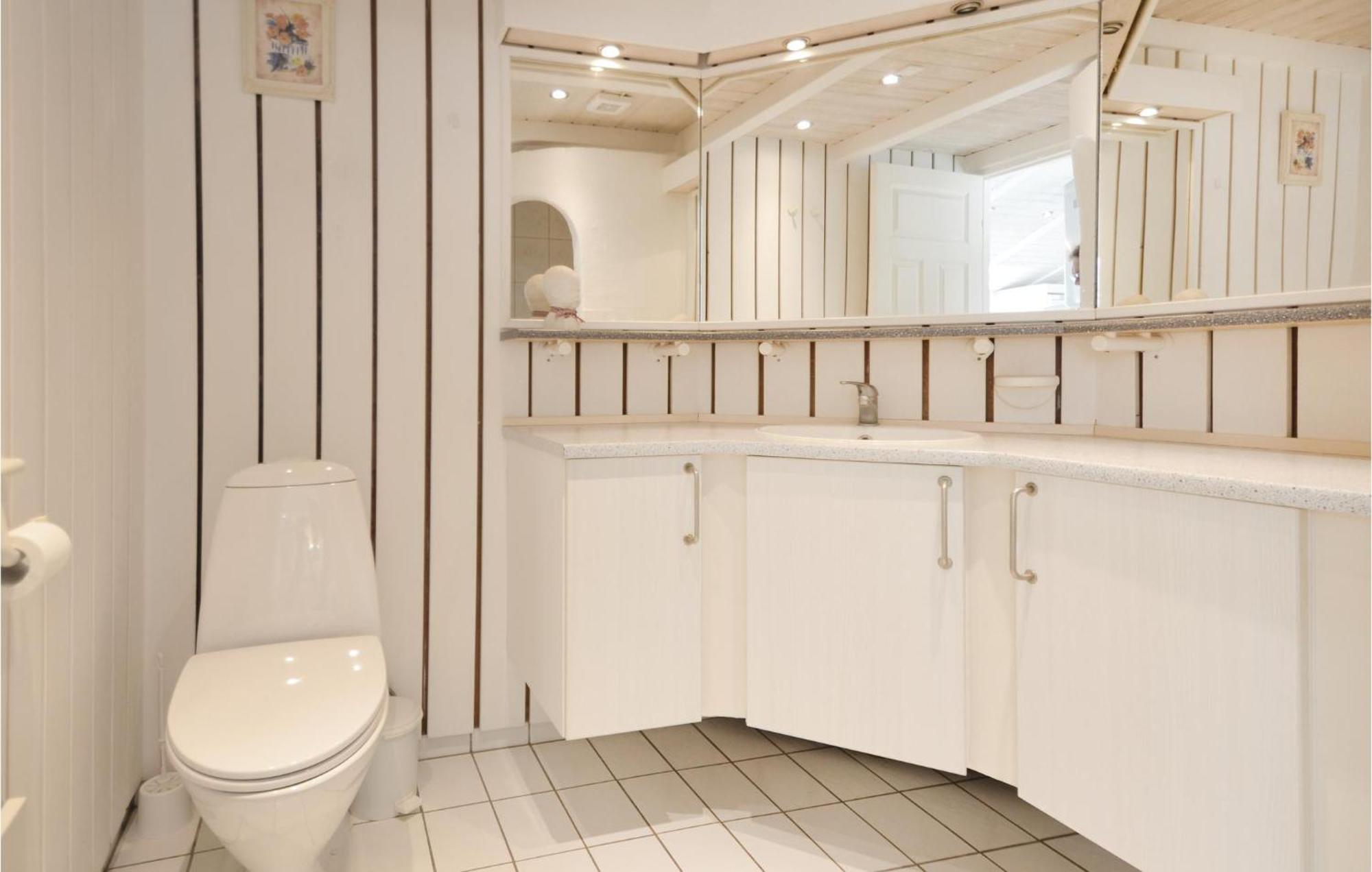 Amazing Home In Ebeltoft With Sauna ภายนอก รูปภาพ