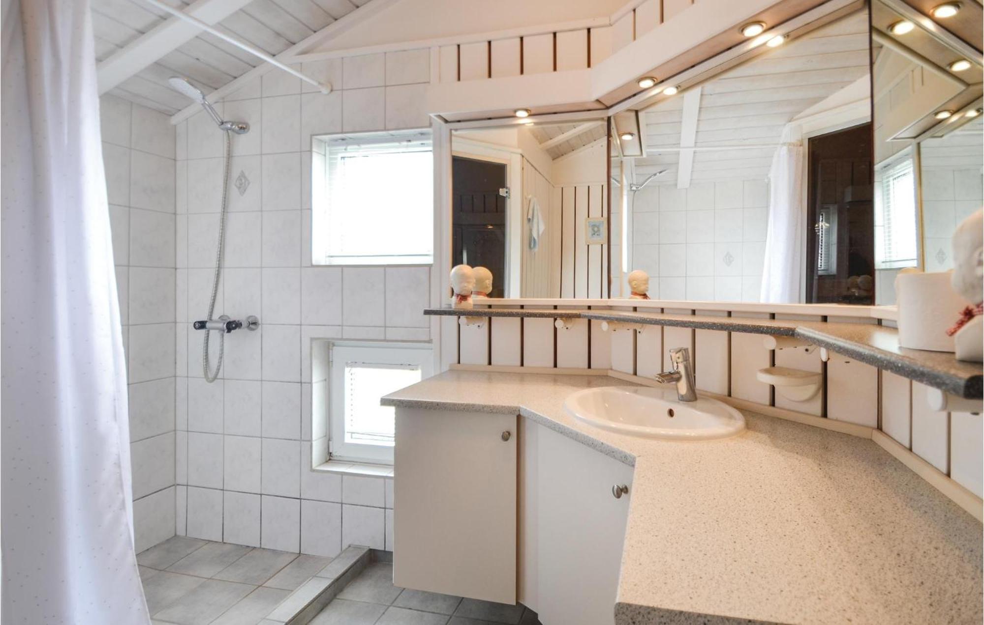 Amazing Home In Ebeltoft With Sauna ภายนอก รูปภาพ